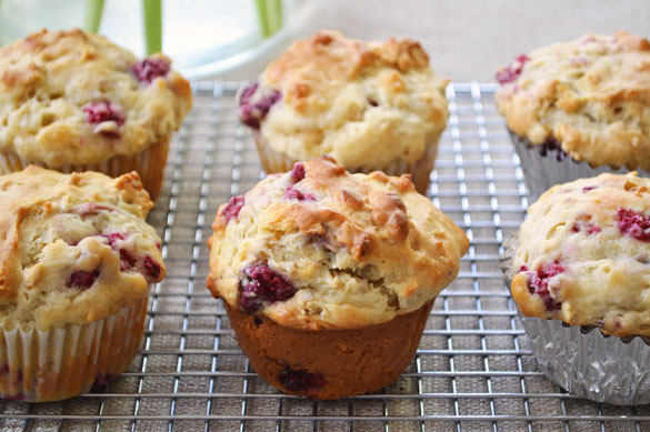 RaspberryYogurtMuffins