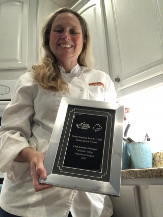 Valencia College’s Dr. Jennifer Denlinger Honored with Two National Culinary Awards